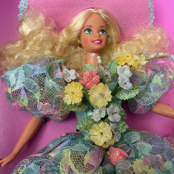 NIB - 1994 Spring Bouquet Barbie - Enchanted Seasons Collection, Limited Edition - Picture 6 of 17